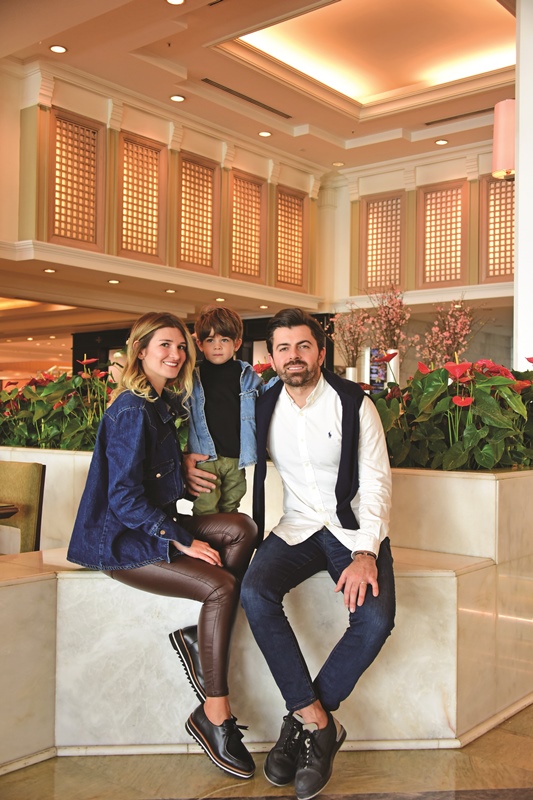 Ufuk Demir :  Dijital �leti�im Dünyas�nda Fark Yarat�yor 